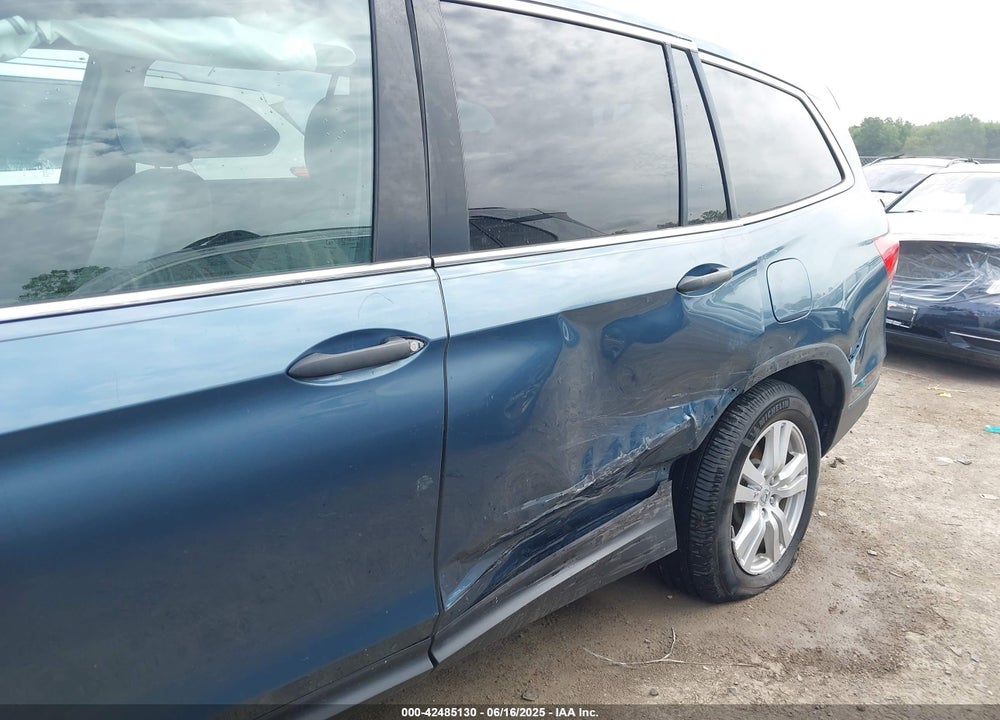 2016 HONDA PILOT VIN: 5FNYF6H10GB006409
