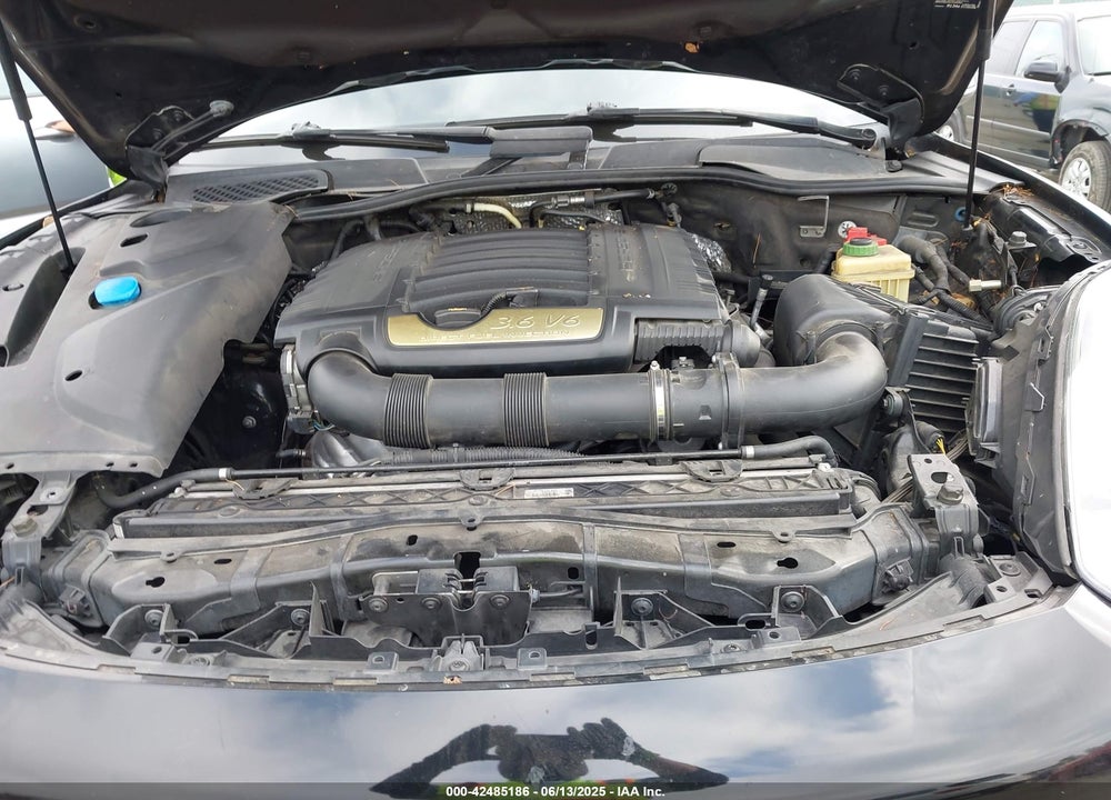 2017 PORSCHE CAYENNE VIN: WP1AA2A22HKA82177