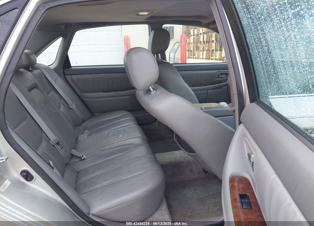 2001 TOYOTA AVALON XLS VIN: 4T1BF28B61U132940