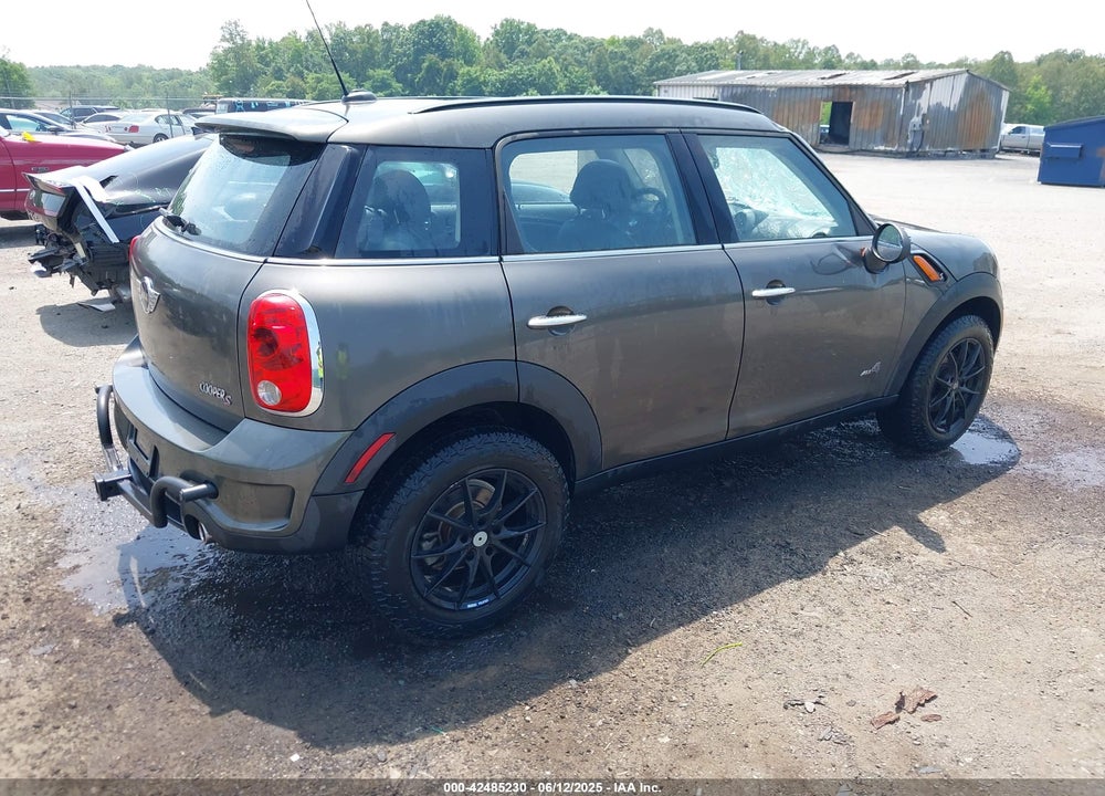 2012 MINI COOPER S VIN: WMWZC5C58CWL56505