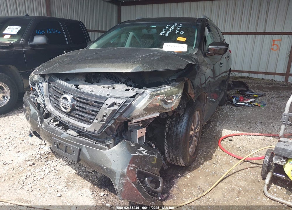 2017 NISSAN PATHFINDER VIN: 5N1DR2MM6HC624987