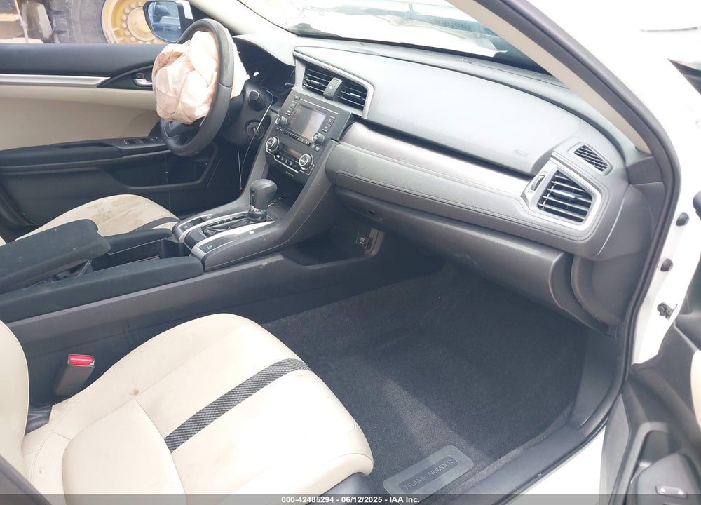 2016 HONDA CIVIC VIN: 19XFC2F51GE077929