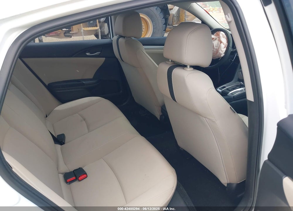 2016 HONDA CIVIC VIN: 19XFC2F51GE077929