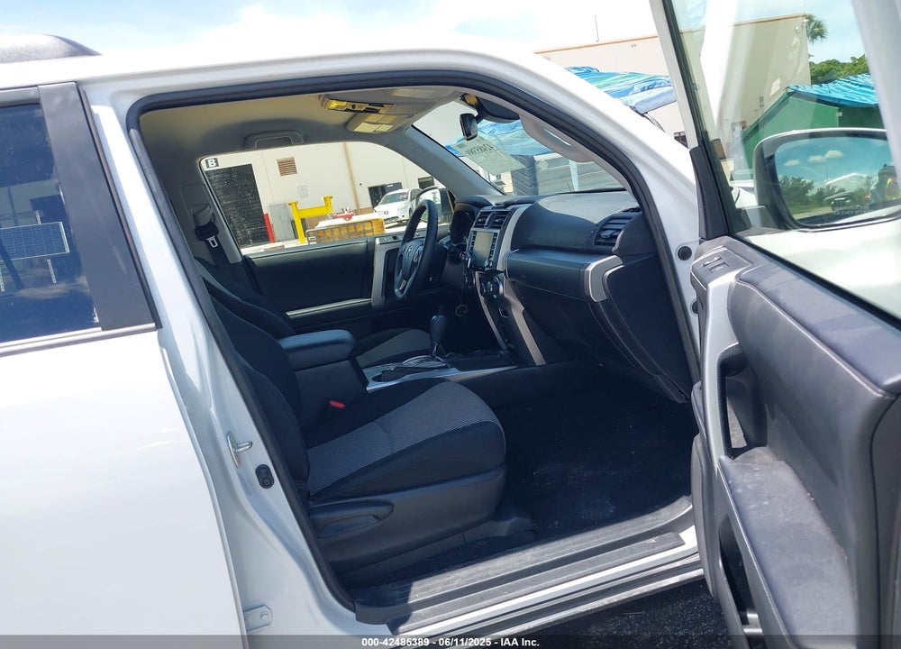 2024 TOYOTA 4RUNNER VIN: JTEEU5JR6R5310976