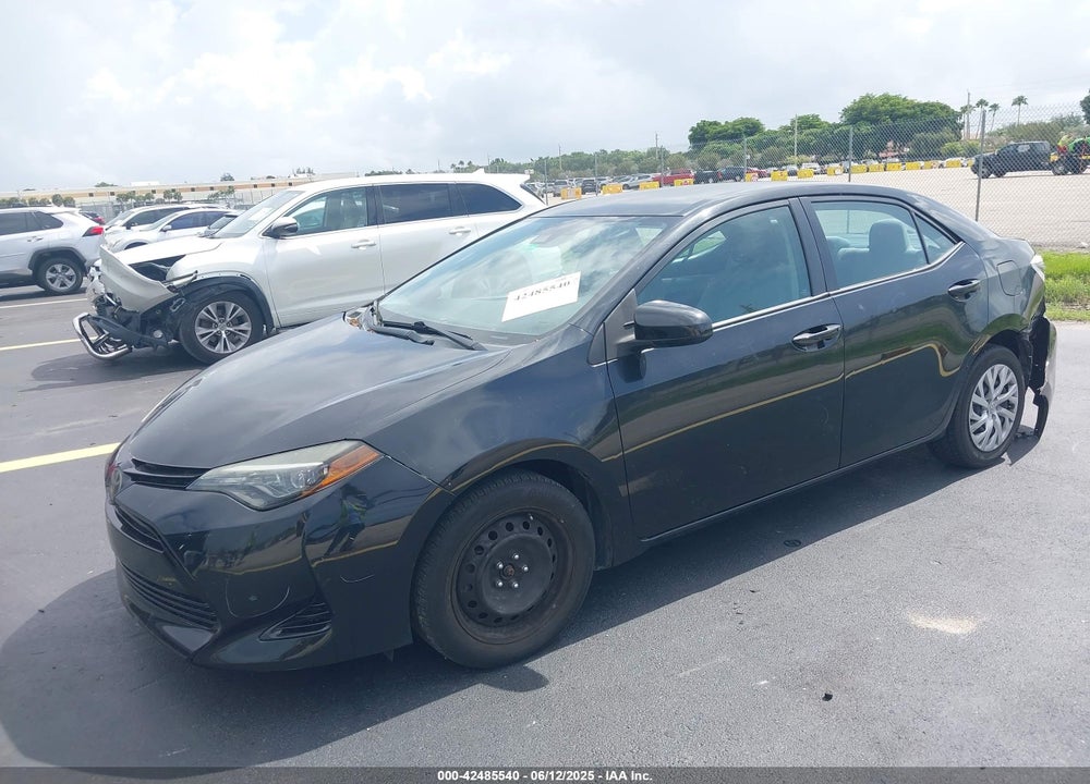 2018 TOYOTA COROLLA VIN: 5YFBURHE1JP793513