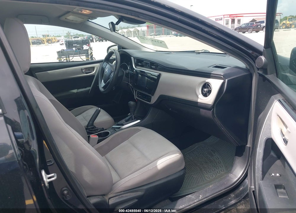 2018 TOYOTA COROLLA VIN: 5YFBURHE1JP793513