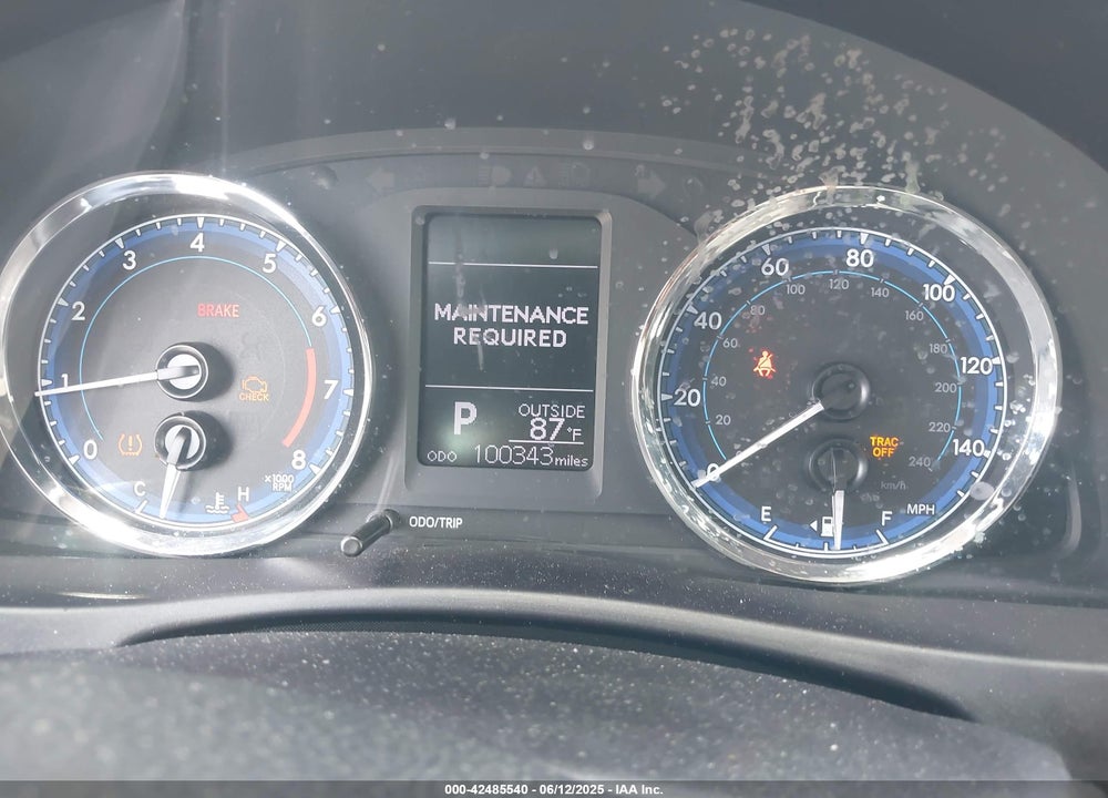 2018 TOYOTA COROLLA VIN: 5YFBURHE1JP793513