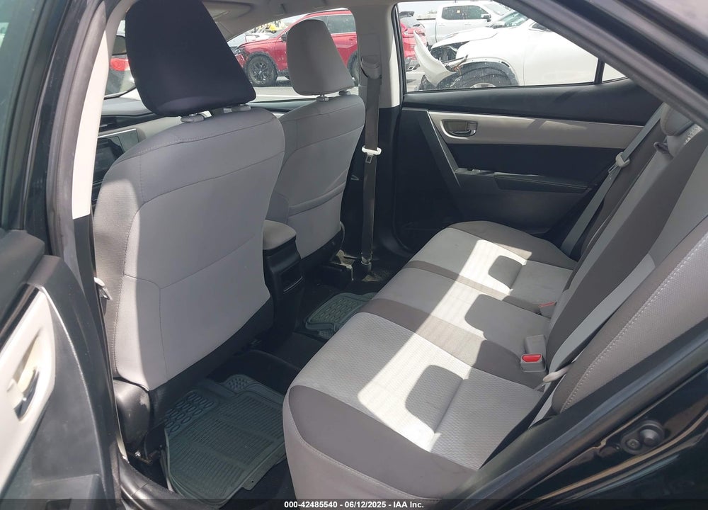 2018 TOYOTA COROLLA VIN: 5YFBURHE1JP793513