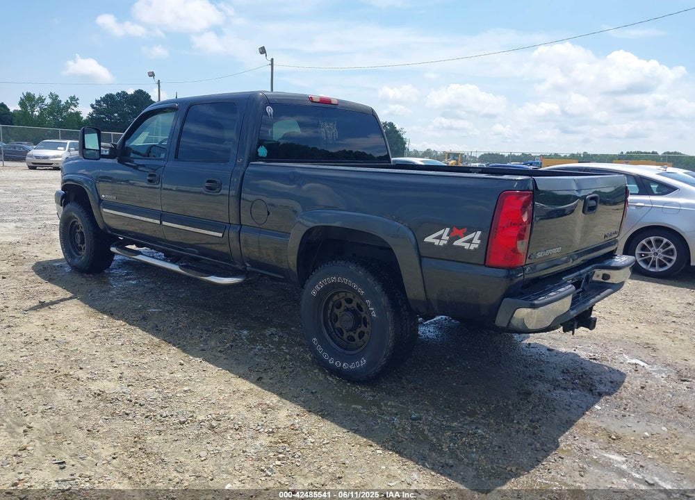 2004 CHEVROLET SILVERADO 2500HD LT VIN: 1GCHK23U44F177791