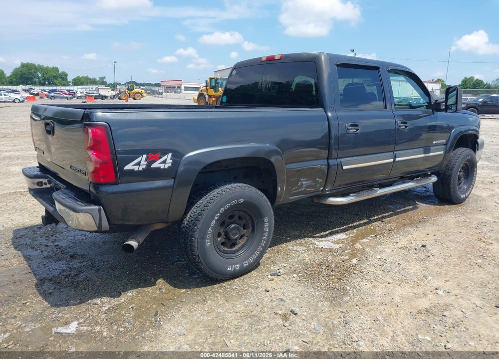 2004 CHEVROLET SILVERADO 2500HD LT VIN: 1GCHK23U44F177791