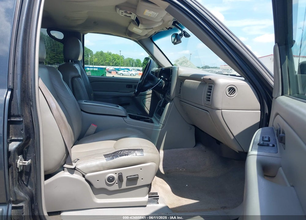 2004 CHEVROLET SILVERADO 2500HD LT VIN: 1GCHK23U44F177791