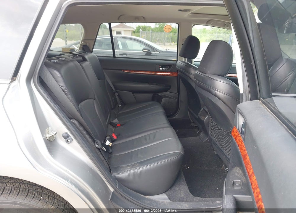 2011 SUBARU OUTBACK 2.5I LIMITED VIN: 4S4BRCKC6B3356747