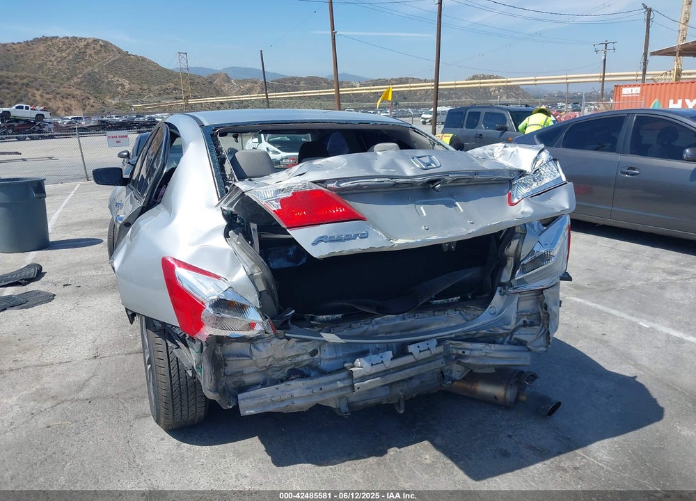 2013 HONDA ACCORD LX VIN: 1HGCR2F32DA175111
