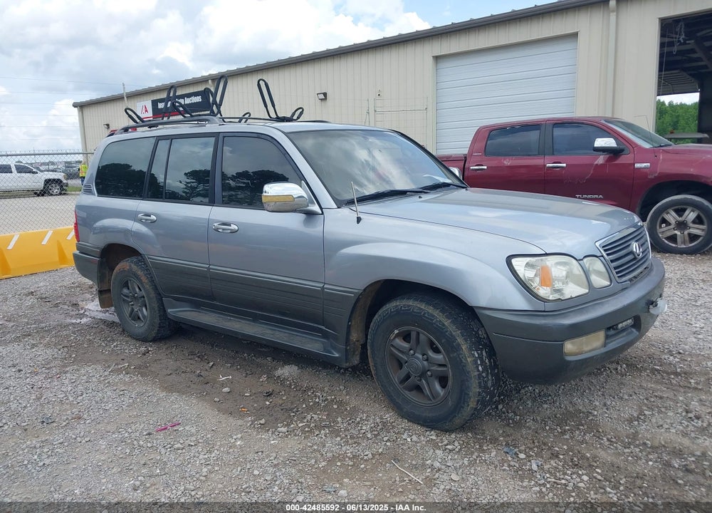 2001 LEXUS LX 470 VIN: JTJHT00W713504833