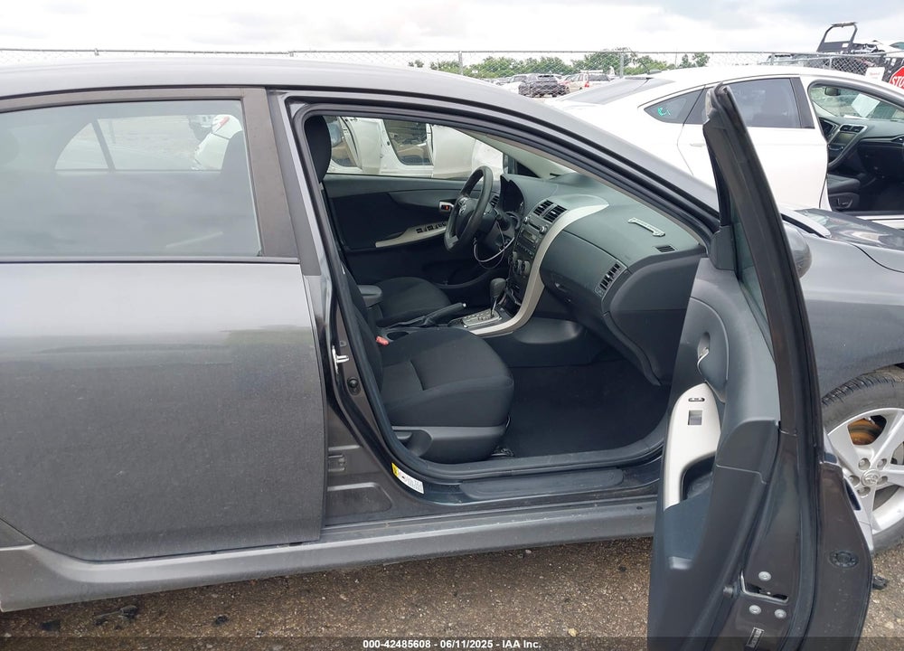 2011 TOYOTA COROLLA VIN: 2T1BU4EE9BC741958