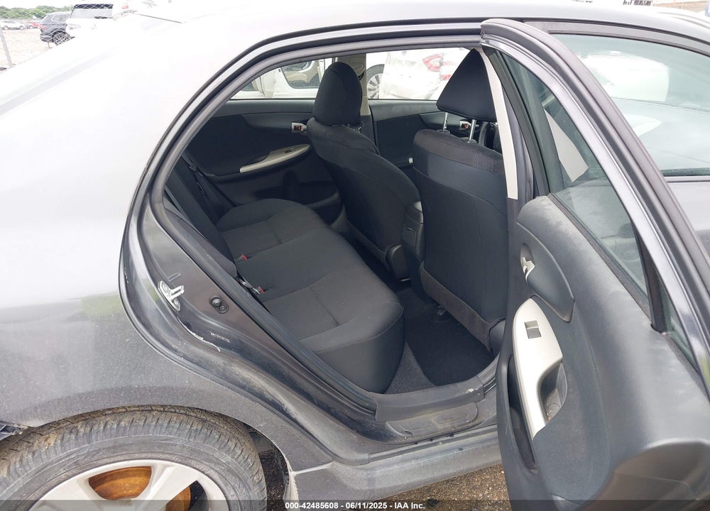 2011 TOYOTA COROLLA VIN: 2T1BU4EE9BC741958