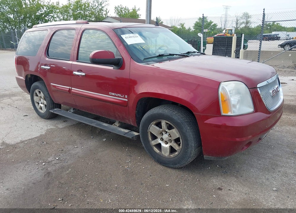2008 GMC YUKON DENALI VIN: 1GKFK63858J162600