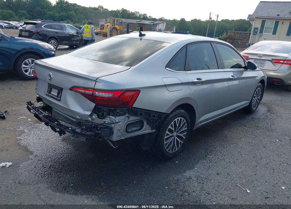 2020 VOLKSWAGEN JETTA 1.4T R-LINE/1.4T S/1.4T SE VIN: 3VWCB7BU1LM053000
