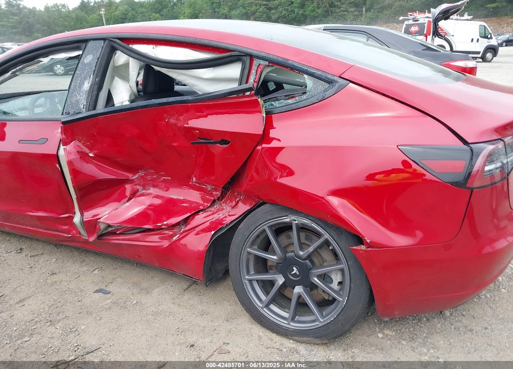 2022 TESLA MODEL 3 VIN: 5YJ3E1EB3NF324681