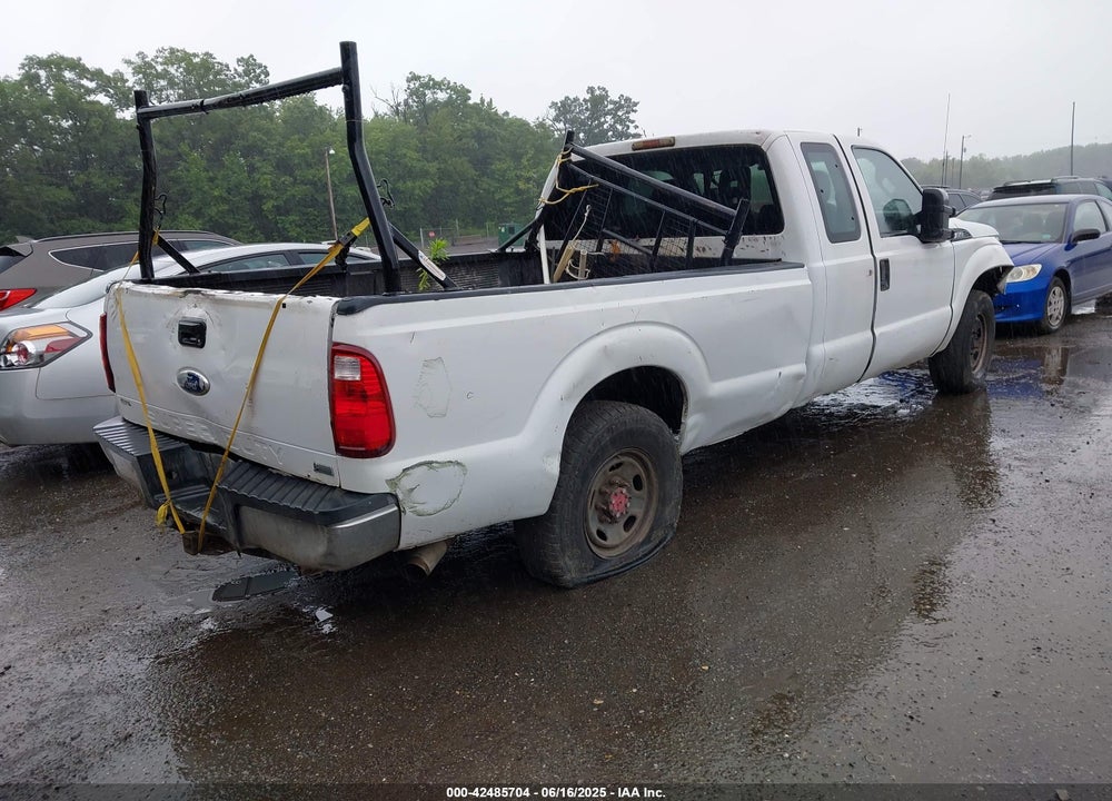 2011 FORD F-350 XL VIN: 1FT8X3A64BEC31072