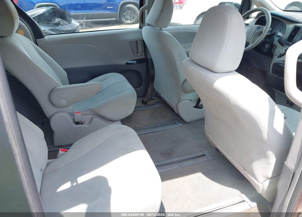 2013 TOYOTA SIENNA L V6 7 PASSENGER VIN: 5TDZK3DC3DS386228