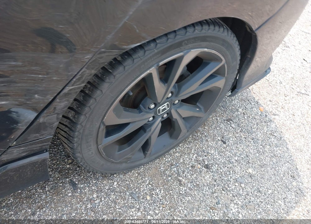 2017 HONDA CIVIC VIN: SHHFK7H47HU406180