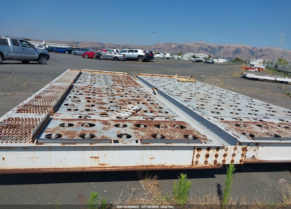 1998 EQUIPMENT STEEL GSE 9333 VIN: 00000000000041610