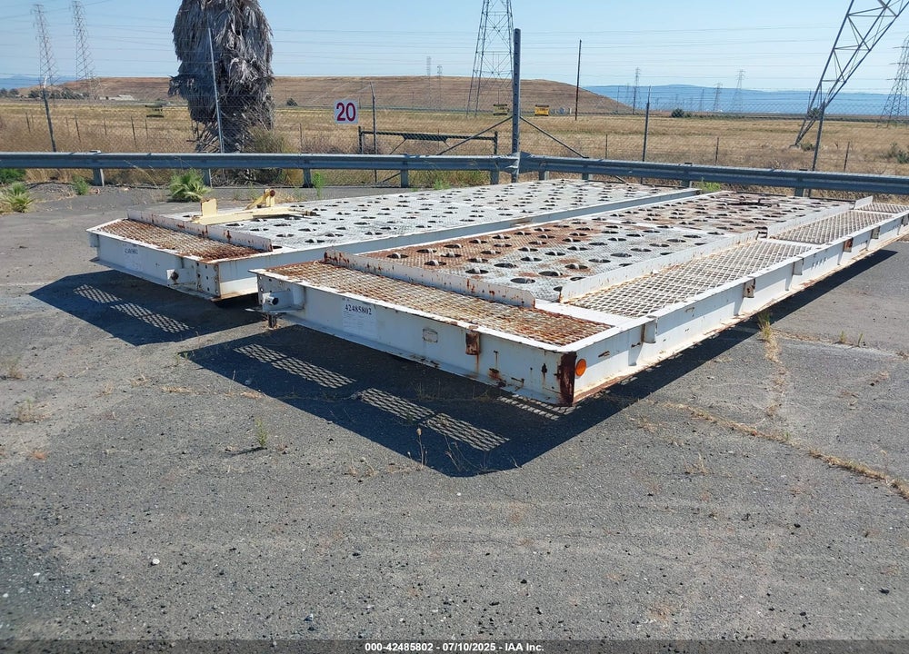 1998 EQUIPMENT STEEL GSE 9333 VIN: 00000000000041610