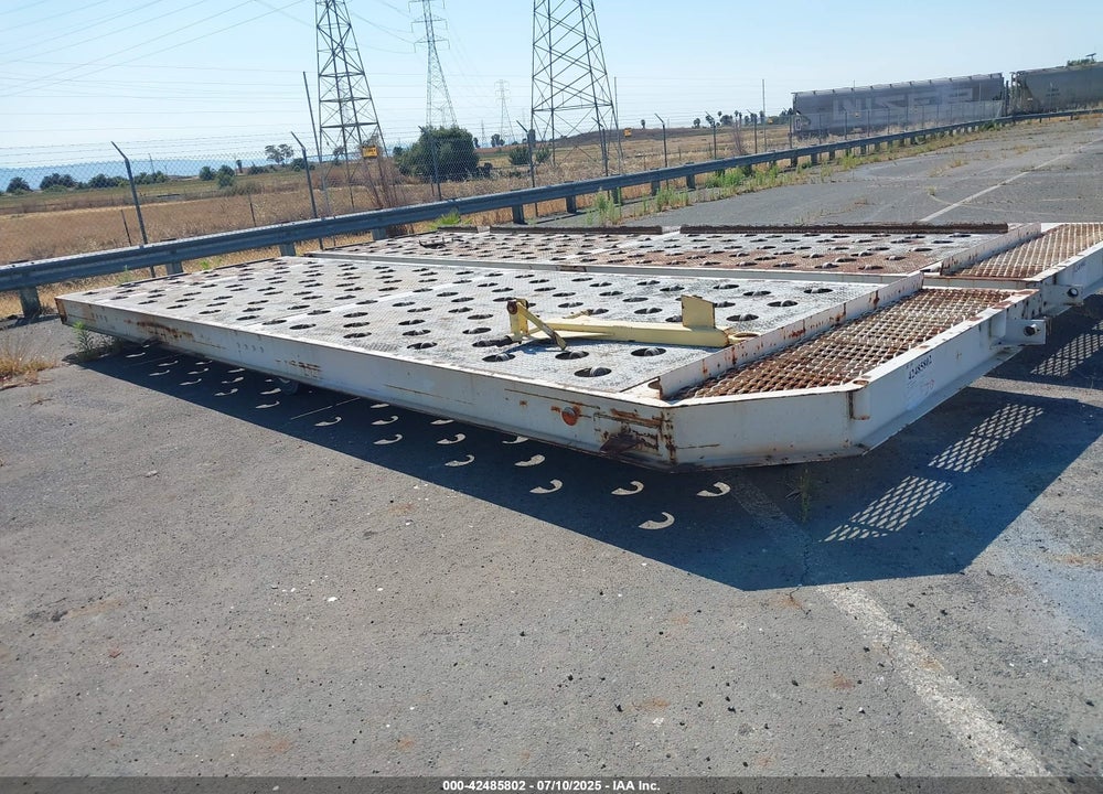 1998 EQUIPMENT STEEL GSE 9333 VIN: 00000000000041610