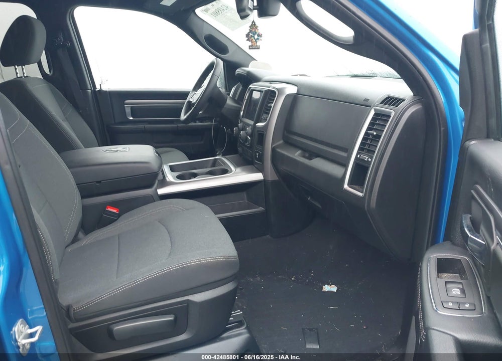 2022 RAM 1500 VIN: 1C6RR7GG1NS211073