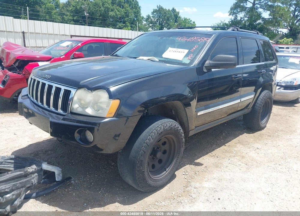 2005 CHEROKEE JEEP GRAND  LIMITED VIN: 1J8HR58225C592060