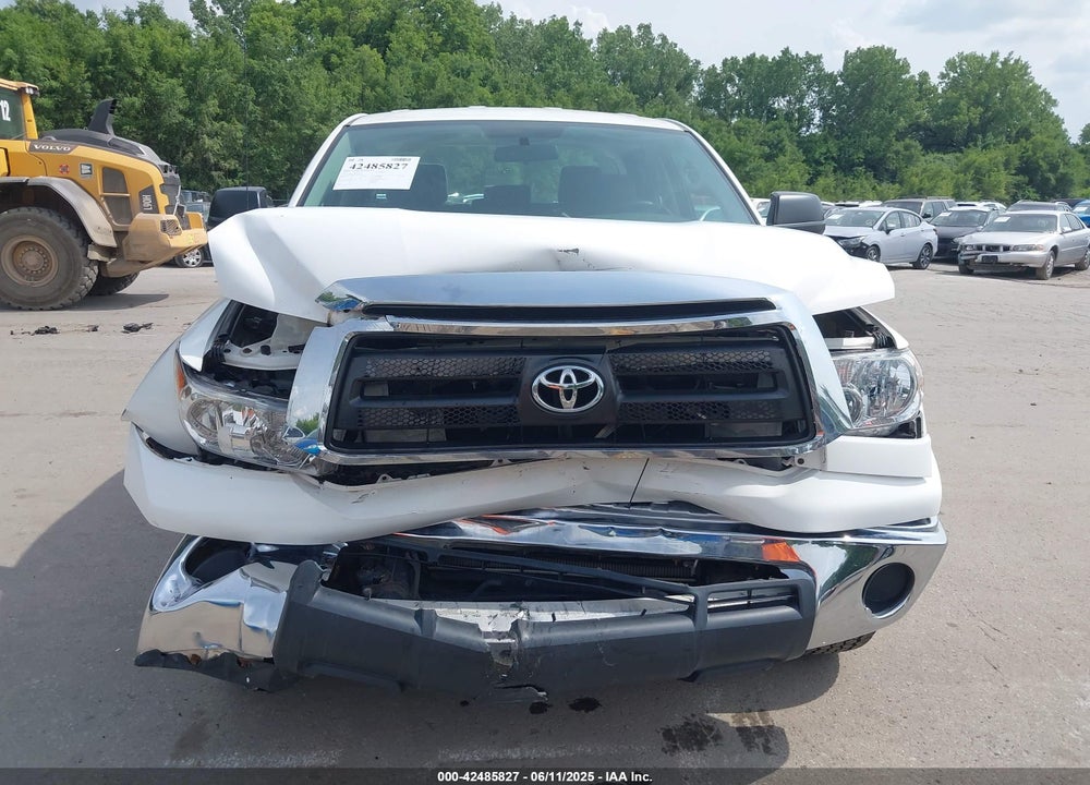 2011 TOYOTA TUNDRA GRADE 4.6L V8 VIN: 5TFRM5F14BX027592