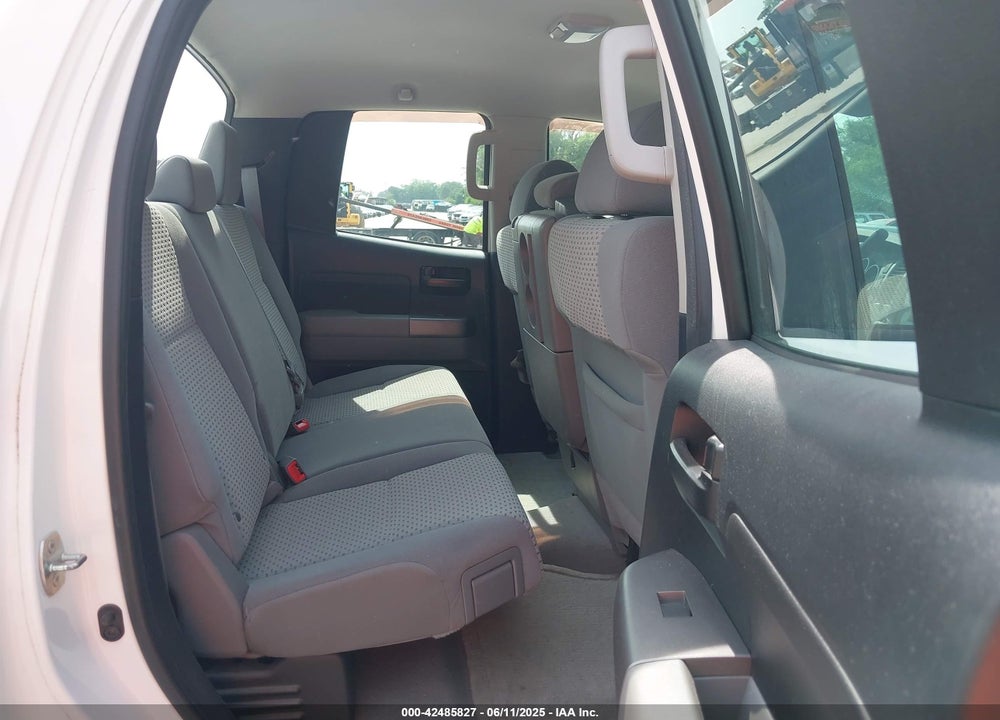 2011 TOYOTA TUNDRA GRADE 4.6L V8 VIN: 5TFRM5F14BX027592