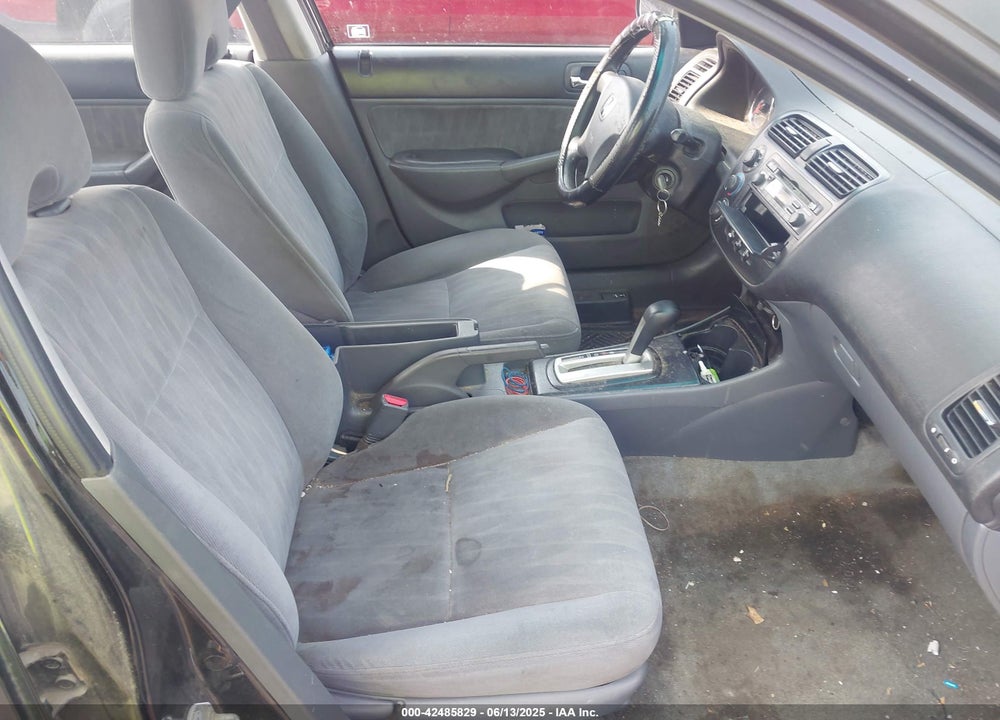 2005 HONDA CIVIC LX VIN: 2HGES16505H596157