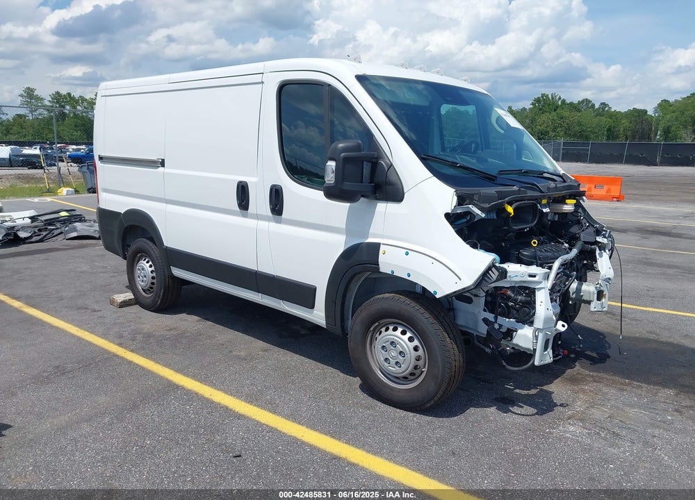 2025 RAM PROMASTER 1500 TRADESMAN LOW ROOF 118 WB W/PASS SEAT VIN: 3C6LRVNG9SE530457