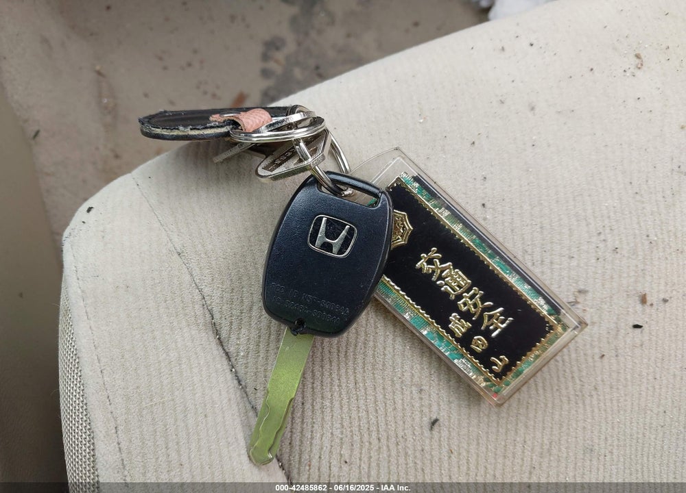2006 HONDA CIVIC VIN: 1HGFA16846L096184
