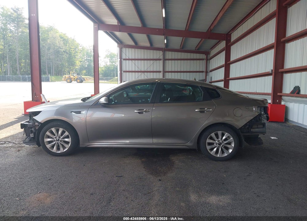 2017 KIA OPTIMA LX VIN: 5XXGT4L38HG133201