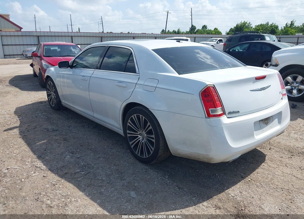2014 CHRYSLER 300 VIN: 2C3CCABG1EH182772
