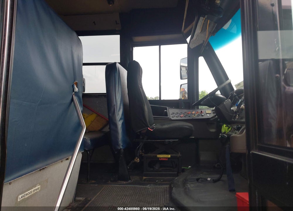 2009 FREIGHTLINER CHASSIS B2B VIN: 4UZABRDJ69CAE9411