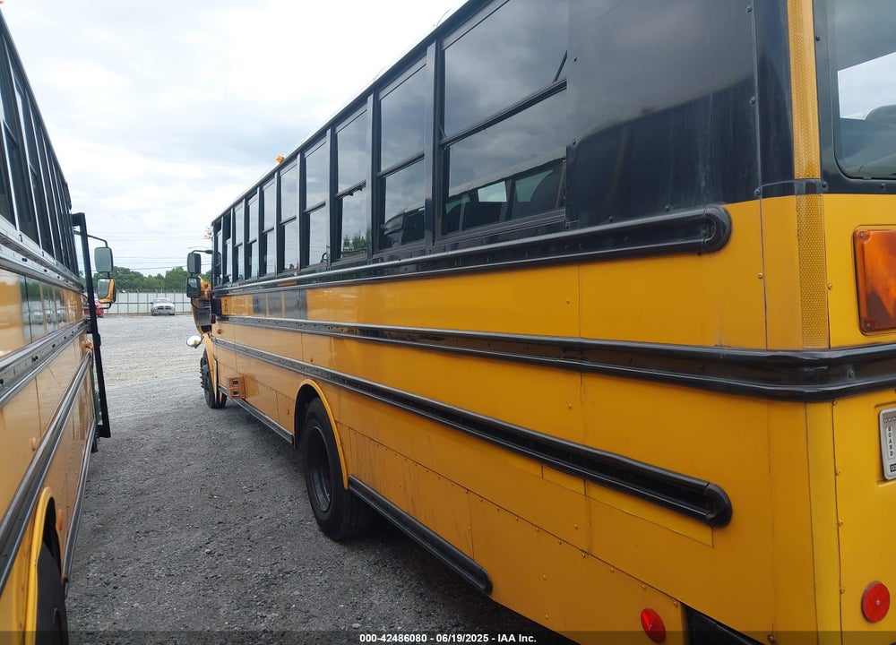 2009 FREIGHTLINER CHASSIS B2B VIN: 4UZABRDJ89CAE9426