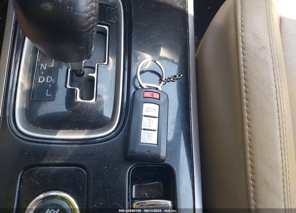 2020 MITSUBISHI OUTLANDER VIN: JA4AZ3A36LZ042543