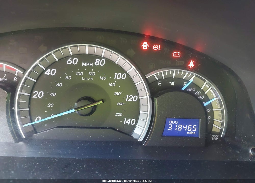 2013 TOYOTA CAMRY SE VIN: 4T1BF1FK8DU212158