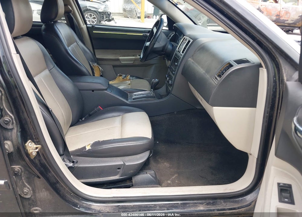 2006 CHRYSLER 300 VIN: 2C3KA53G86H282070
