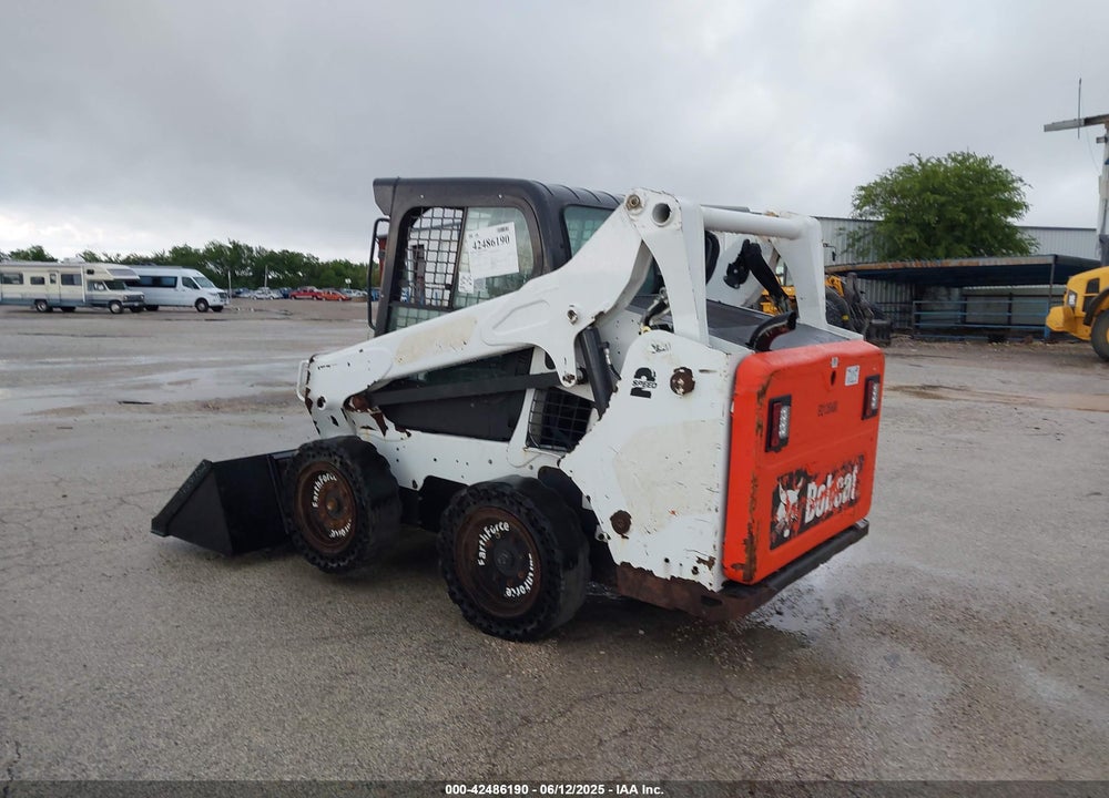 2022 BOBCAT S590 SKID STEER VIN: SNB4RF11795
