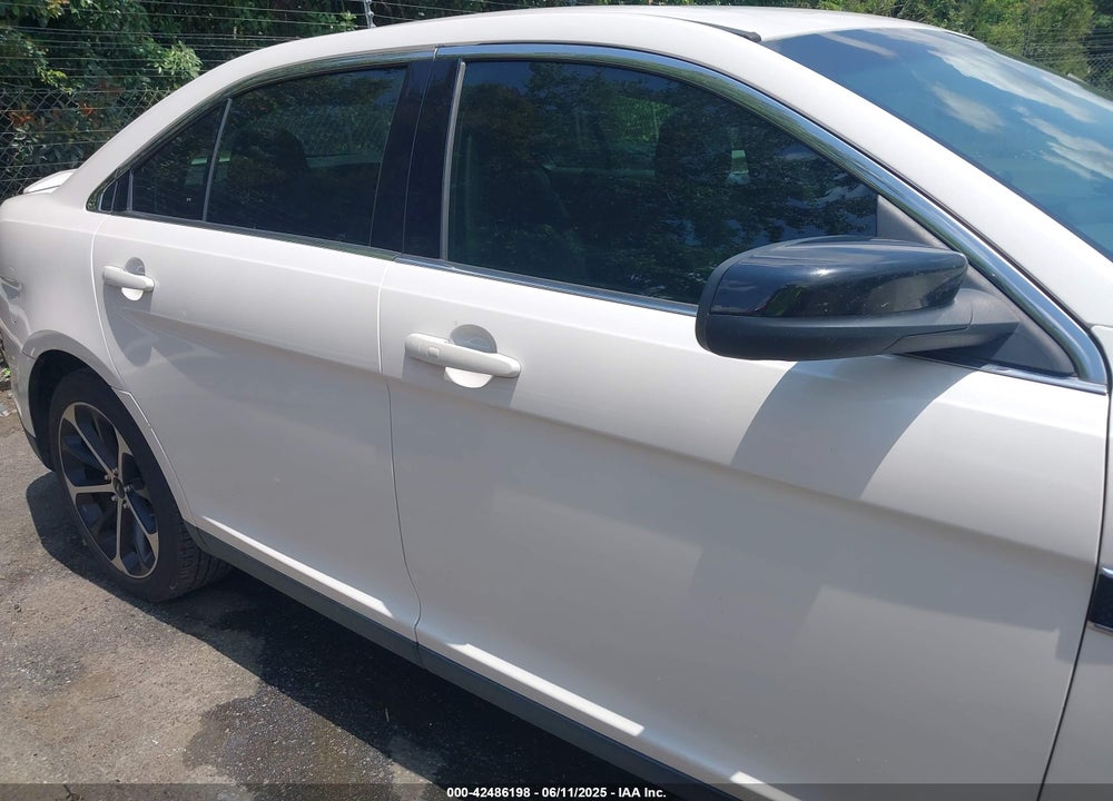 2015 FORD TAURUS VIN: 1FAHP2KT5FG206096