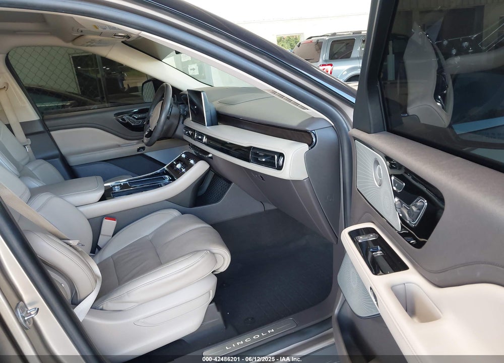 2020 LINCOLN AVIATOR VIN: 5LM5J7XC0LGL10343