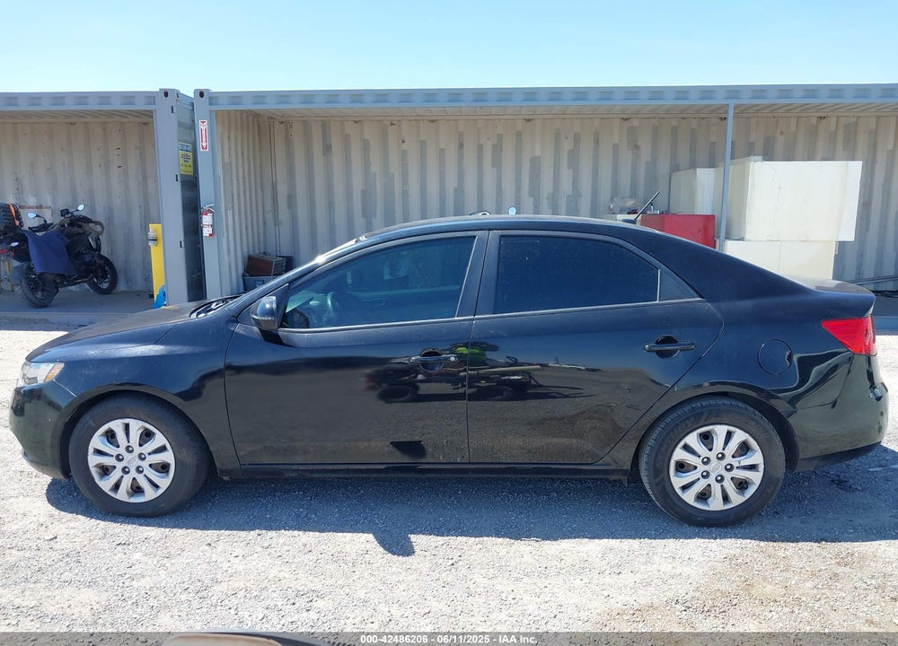 2012 KIA FORTE VIN: KNAFU4A23C5638043