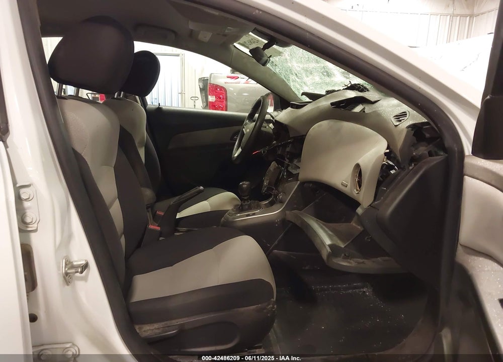 2014 CHEVROLET CRUZE VIN: 1G1PB5SH7E7143110