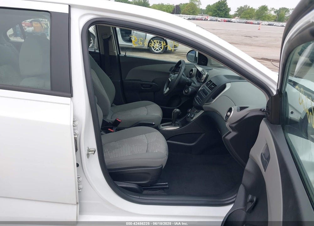 2016 CHEVROLET SONIC VIN: 1G1JA5SH1G4116031