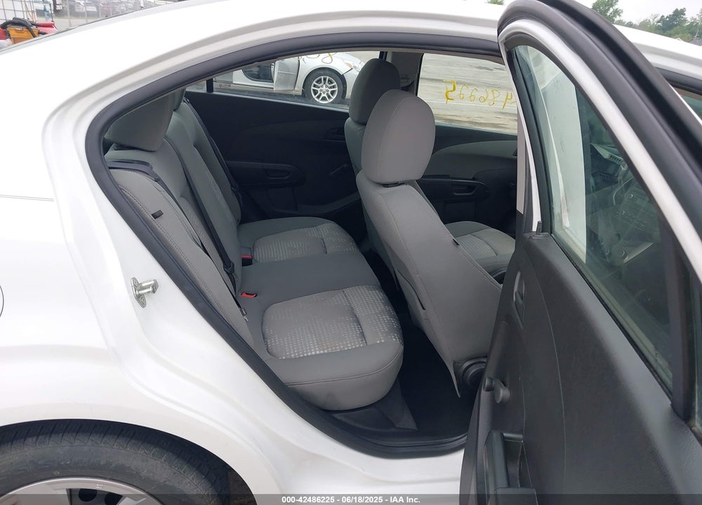 2016 CHEVROLET SONIC VIN: 1G1JA5SH1G4116031